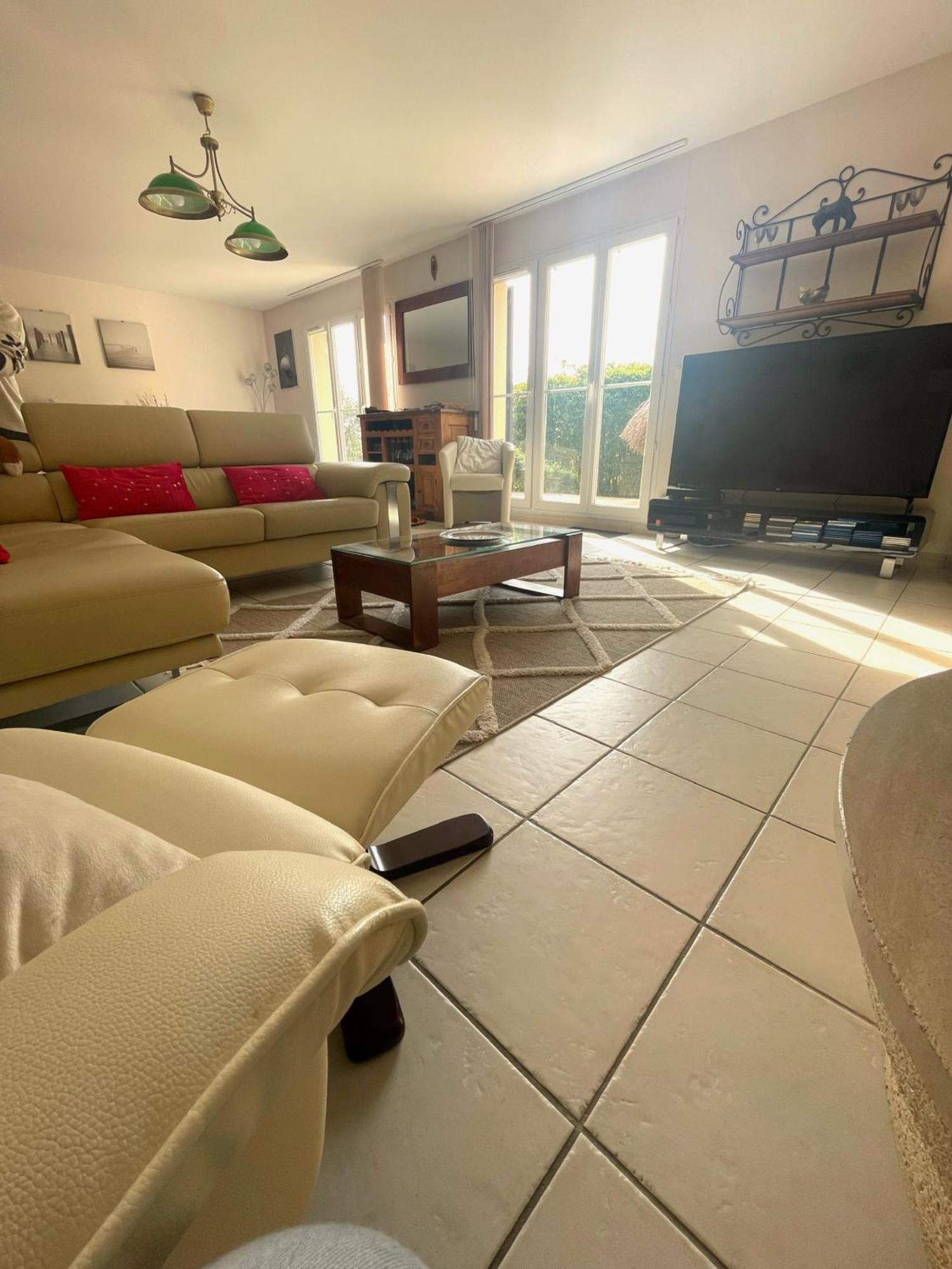 Maison Calme Et Cosy A Port-En-Bessin Pres Du Golf Et De La Mer מראה חיצוני תמונה
